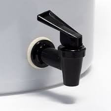 toddy 5 gallon spout close up